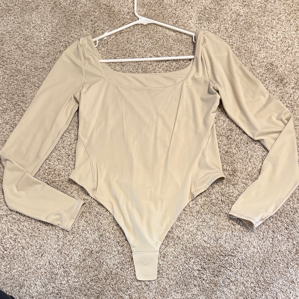 lululemon athletica Beige Long Sleeve Bodysuit